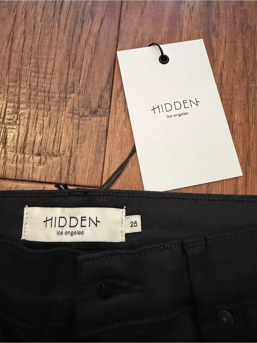 NWT Hidden Logan High Rise Dad Stretch Jeans